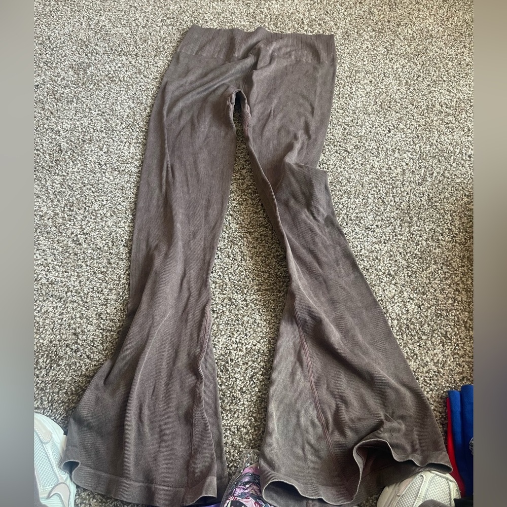 Great fashion nova ribbed flare  leg leggings size x/xl